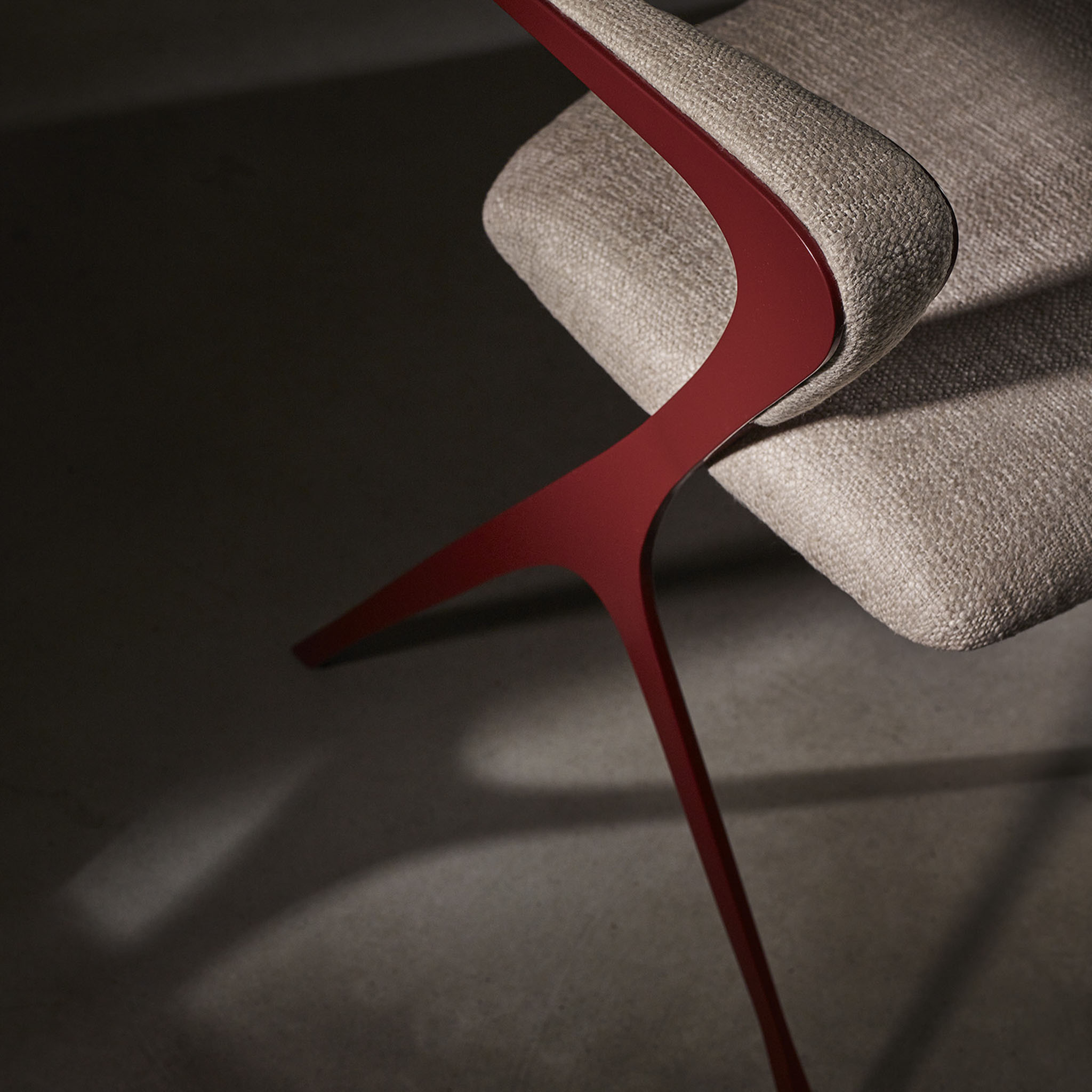 Vienna chair with COM detail