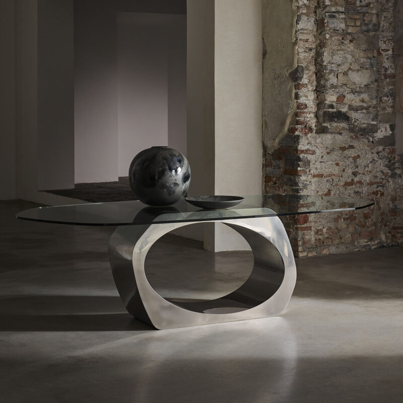 Skye dining table - Church of Sta Catarina, Como