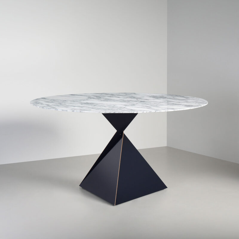 Arabescata marble top round table