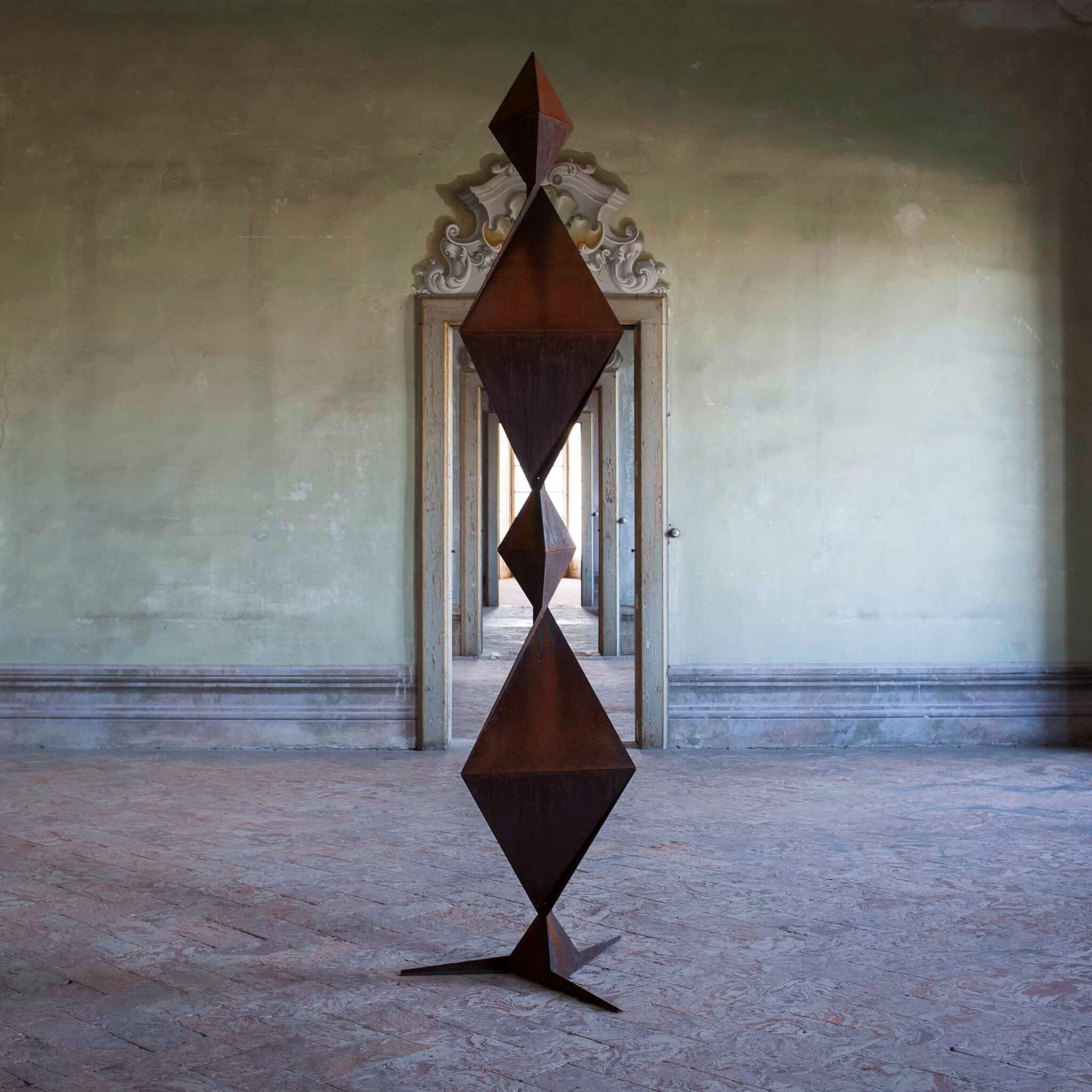 Arizona Needle in Corten Steel