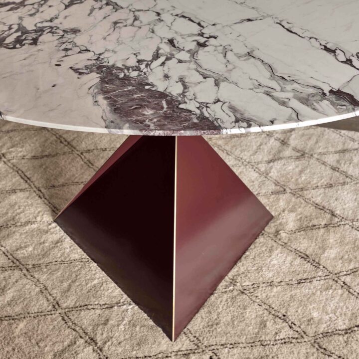 Ava-Dinig-Table-Bronze-Bridge-Red-Breccia-Capria-Detail