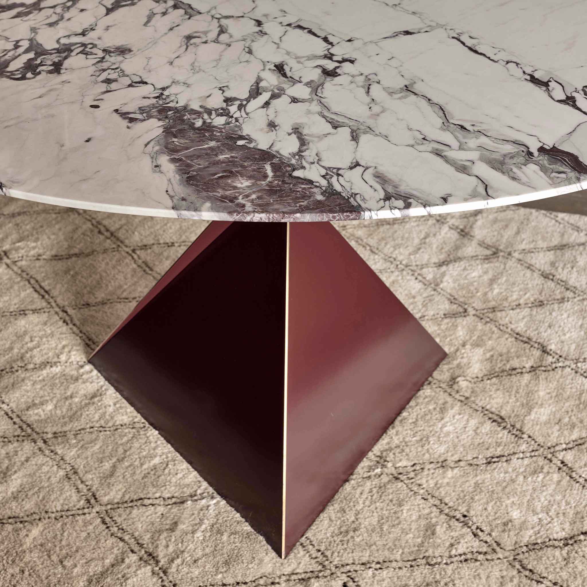 Ava-Dinig-Table-Bronze-Bridge-Red-Breccia-Capria-Detail