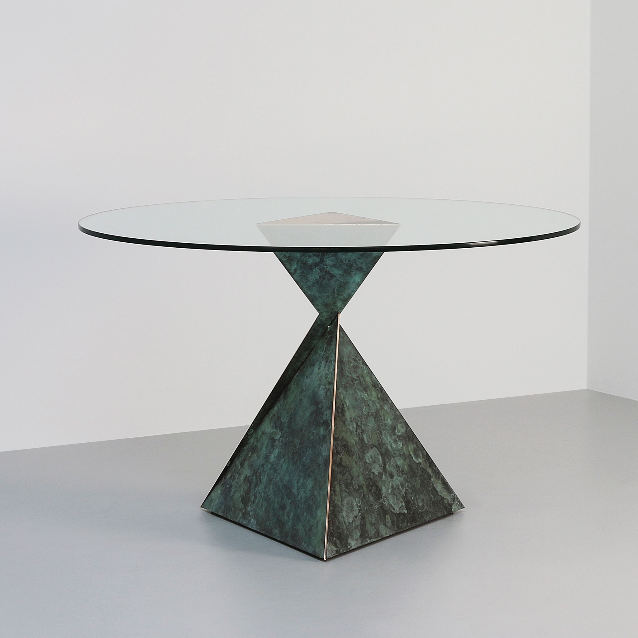 Ava-Dinig-Table-Bronze-bottle-green