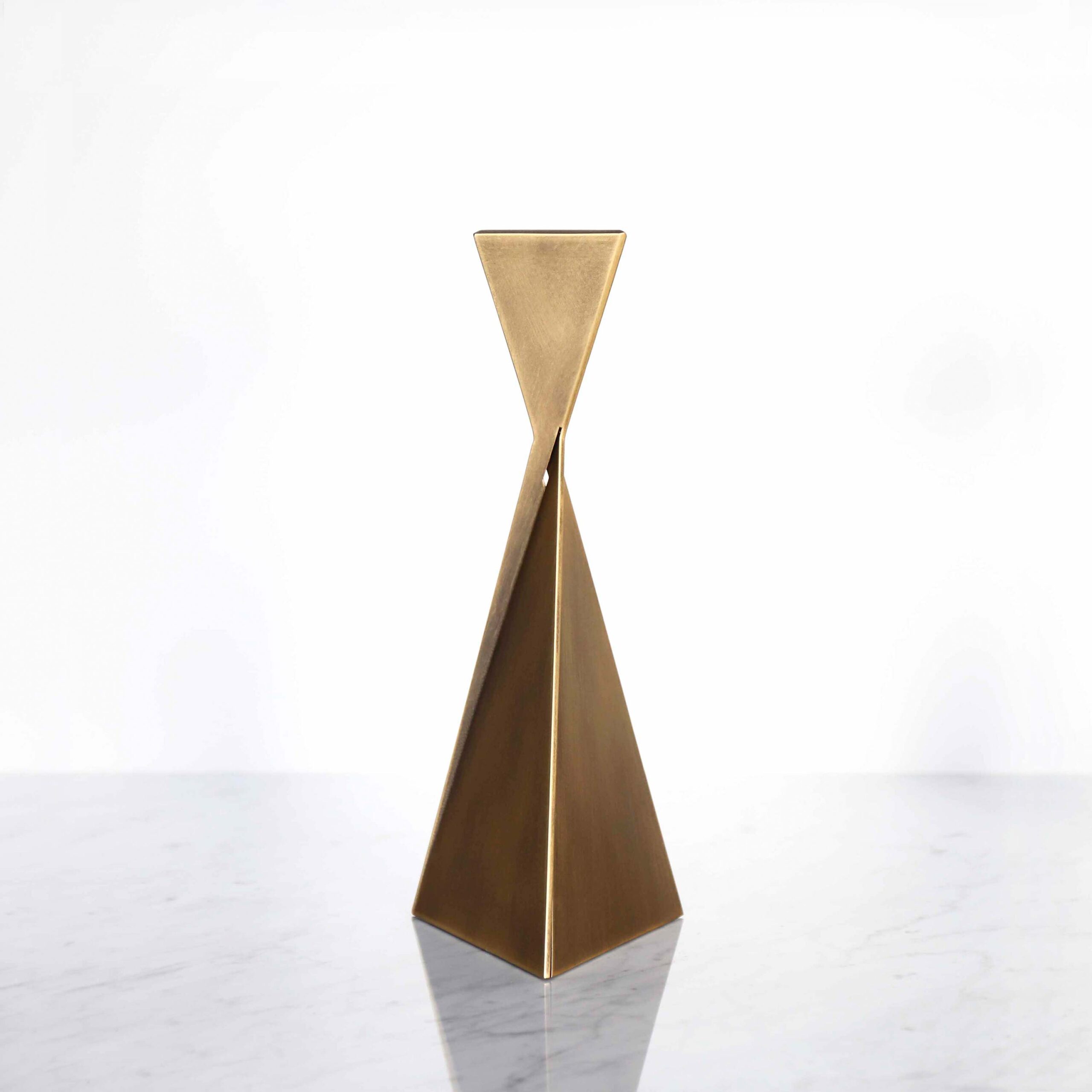 AVA Candlestick