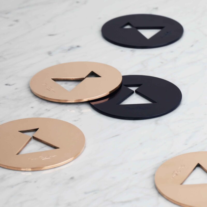Coasters in ‘Navy’ and ‘Bronze’