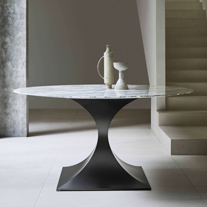 Arabescato marble dining table