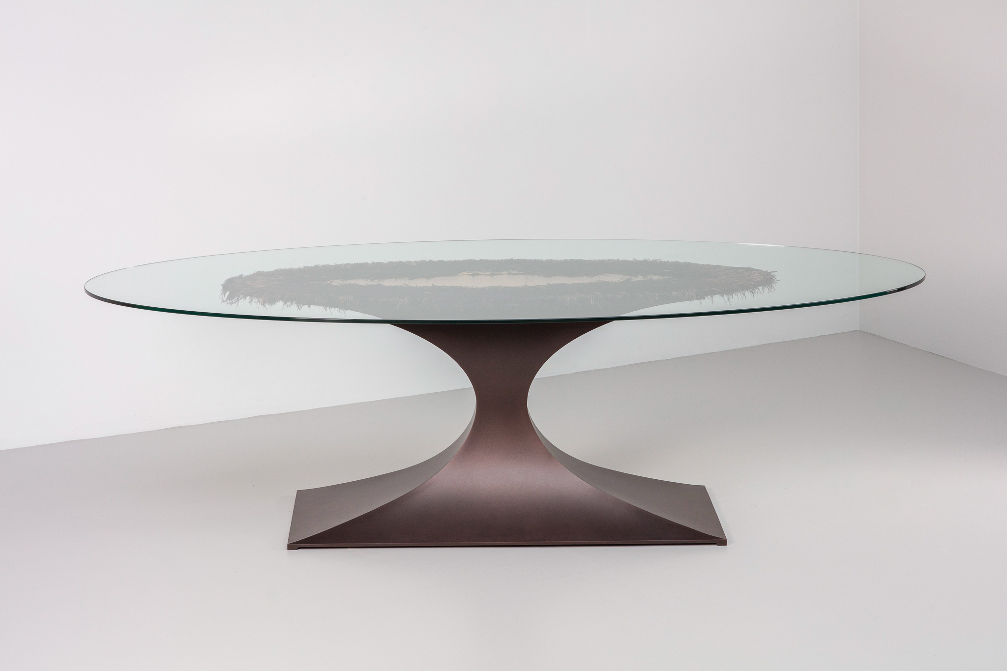 Capricorn-dining-feathers