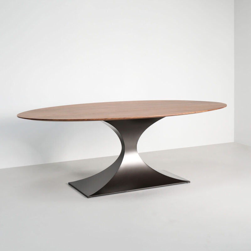 Wood oval dining table