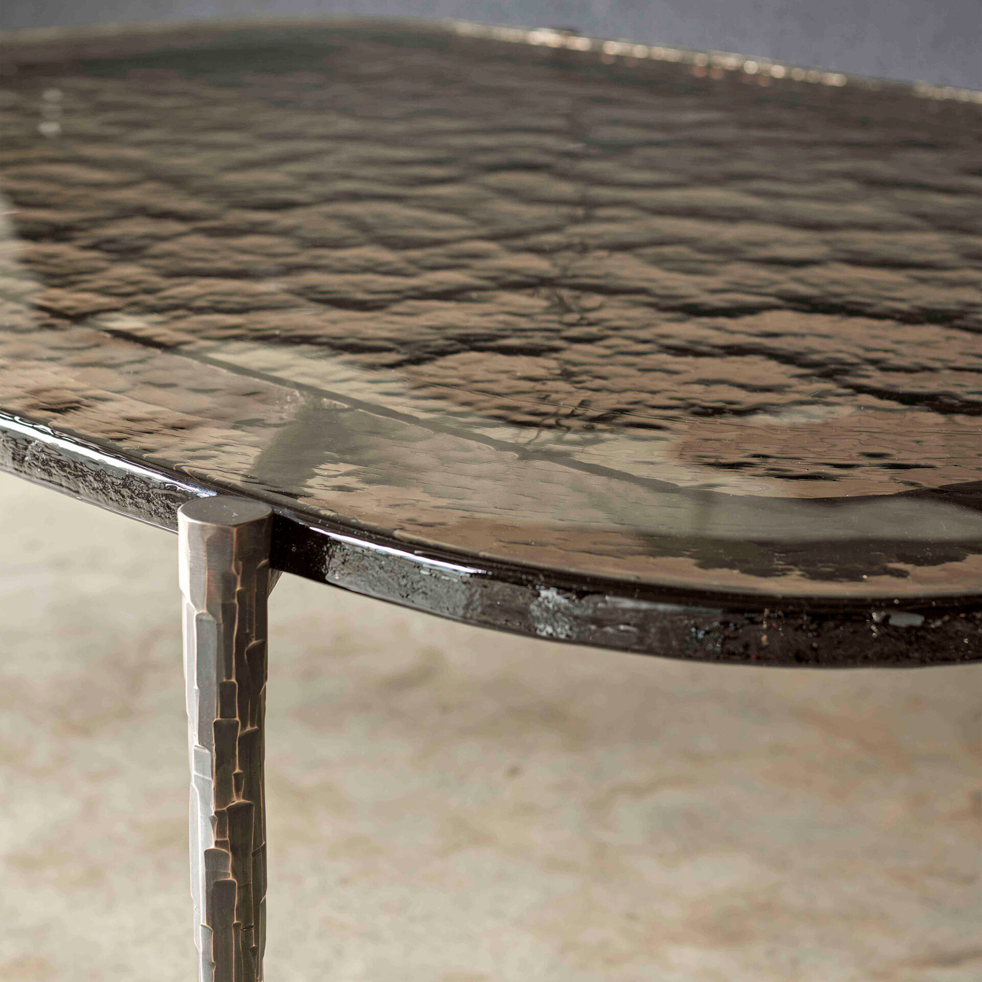 Cloud-smoke-glass-detail-1