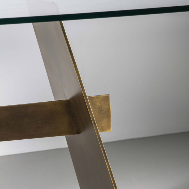 Contemporary dining table by Tom Faulkner