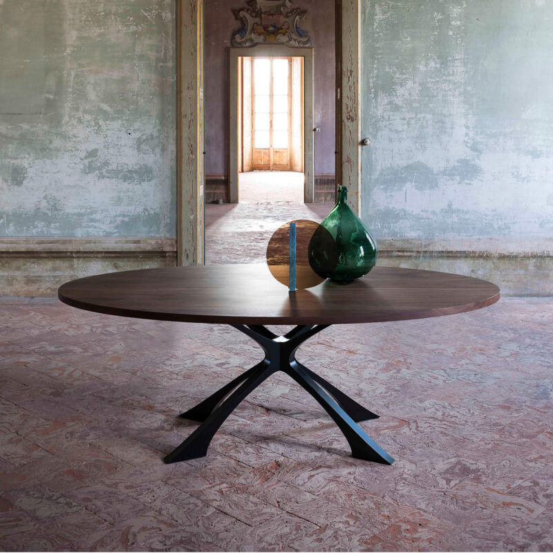 Exe dining table by Tom Faulkner