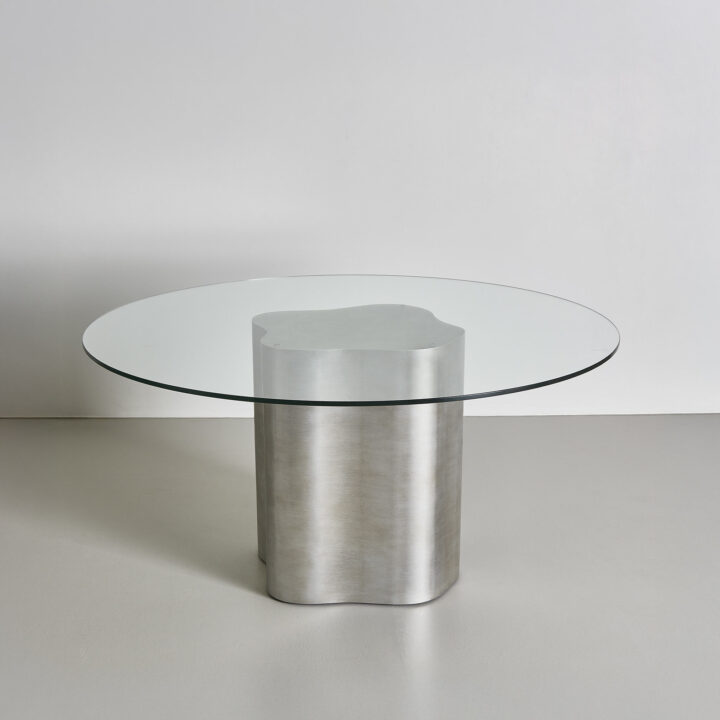 Lily-round-dining-table-3-1.jpg