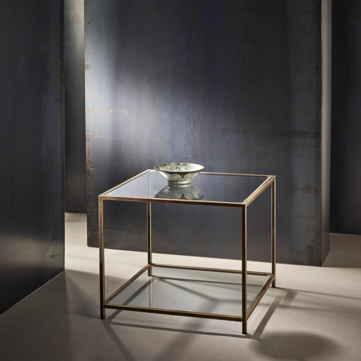 Finished in "Florentine Gold" with standard clear glass top and shelf, large
