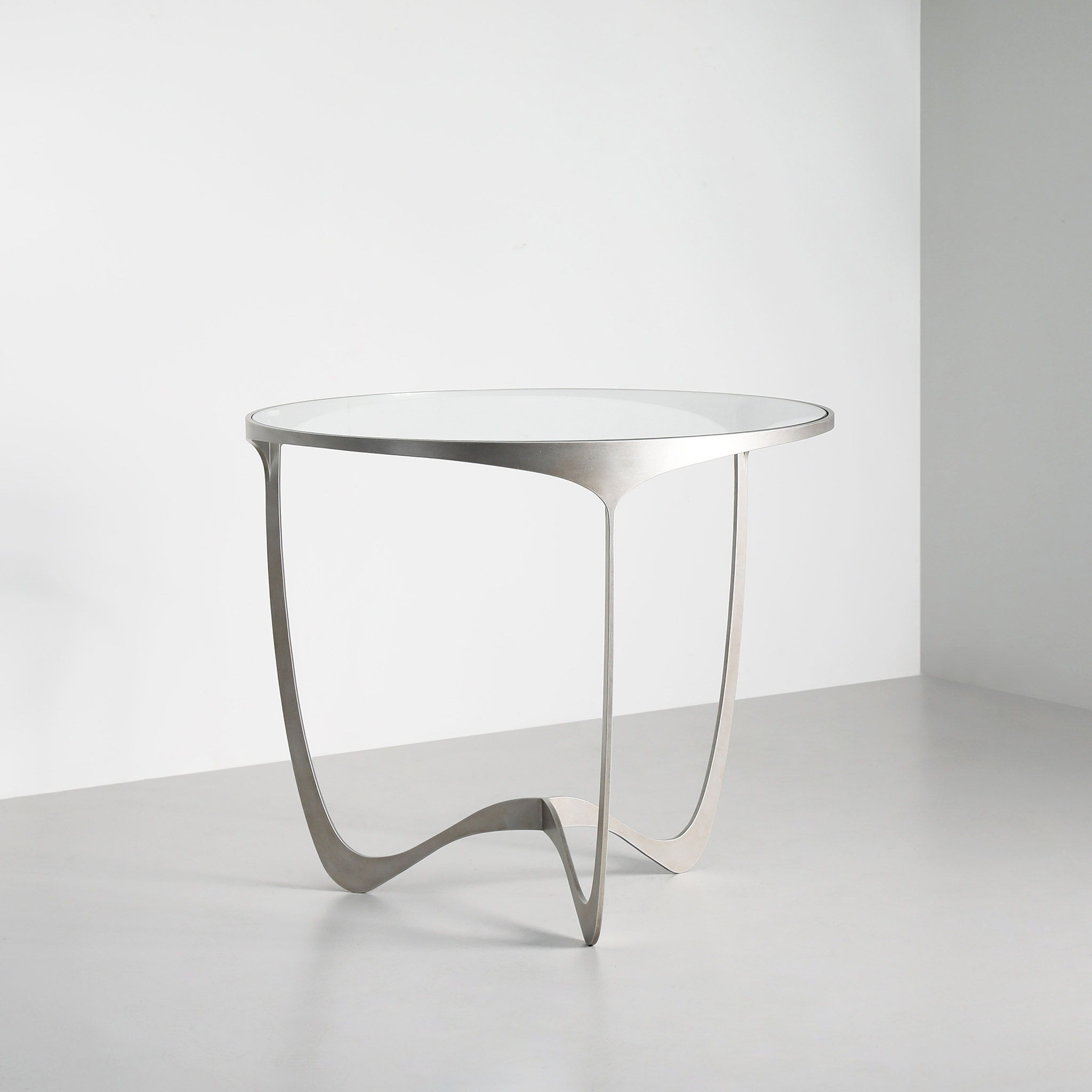 Memphis side table finished in "Persian Silver" 80x68cm