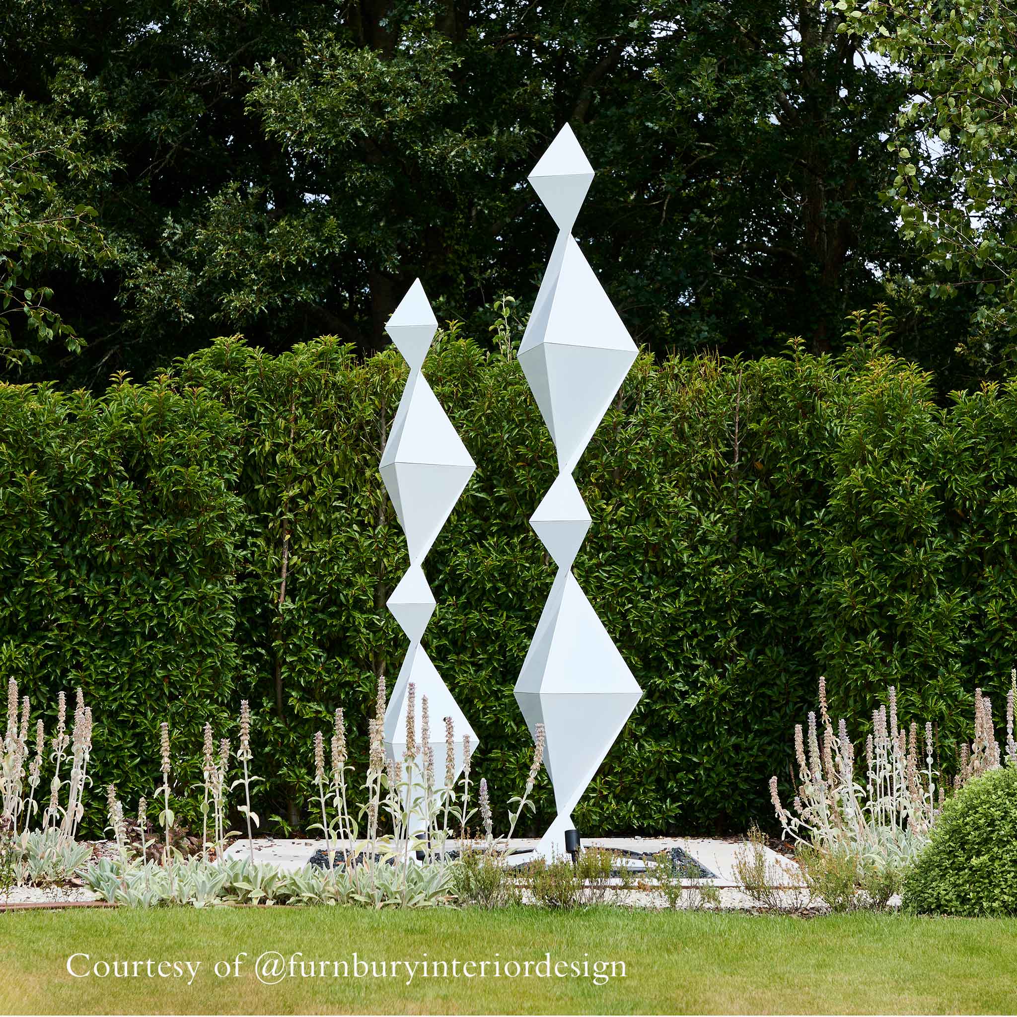 Arizona Needles in white (photo credit: Furnbury Interiors)