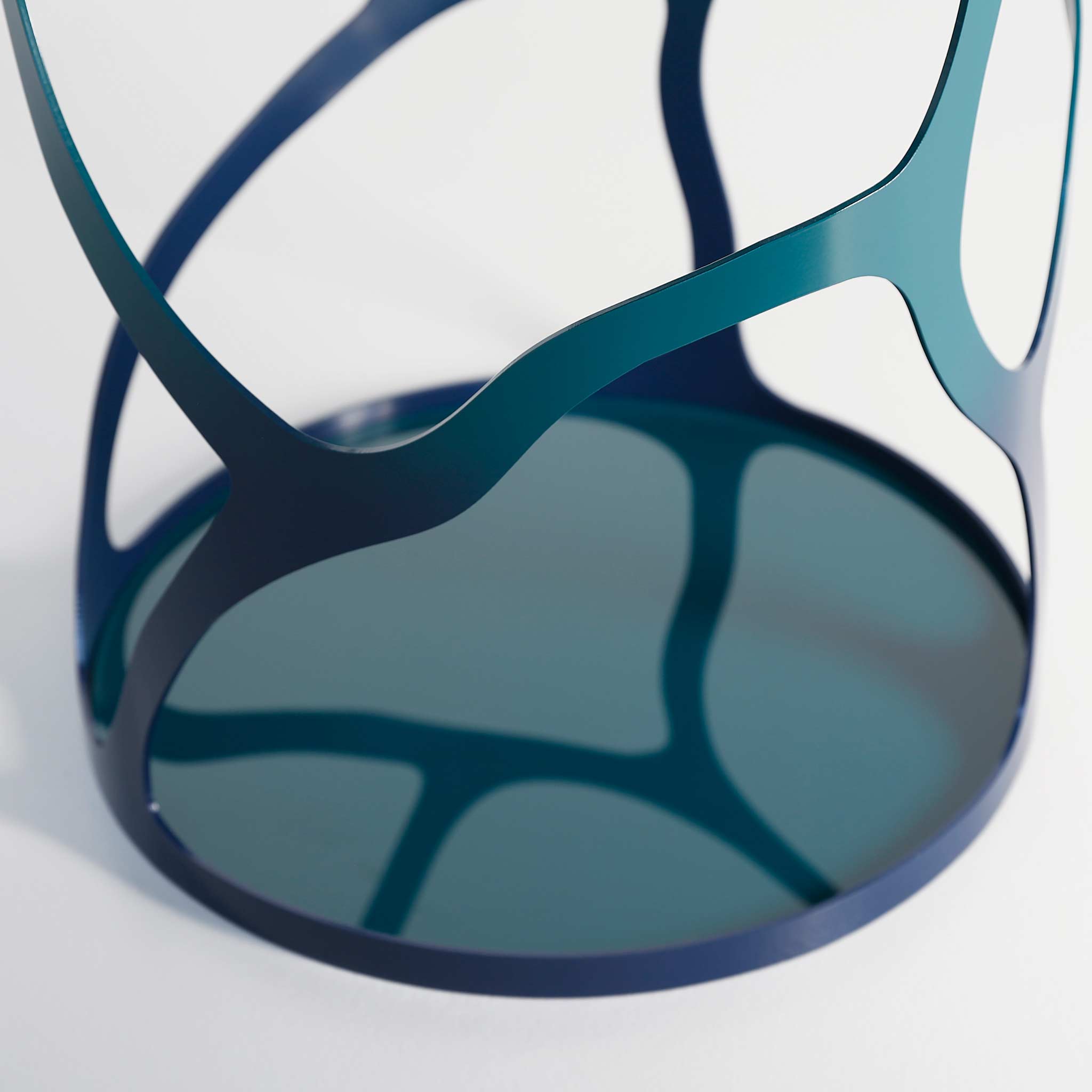 Finished in "Malabar" with standard glass top