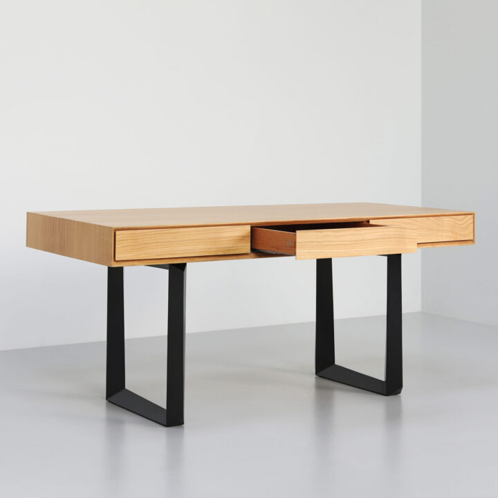 Phoenix-desk-3Q-drawer