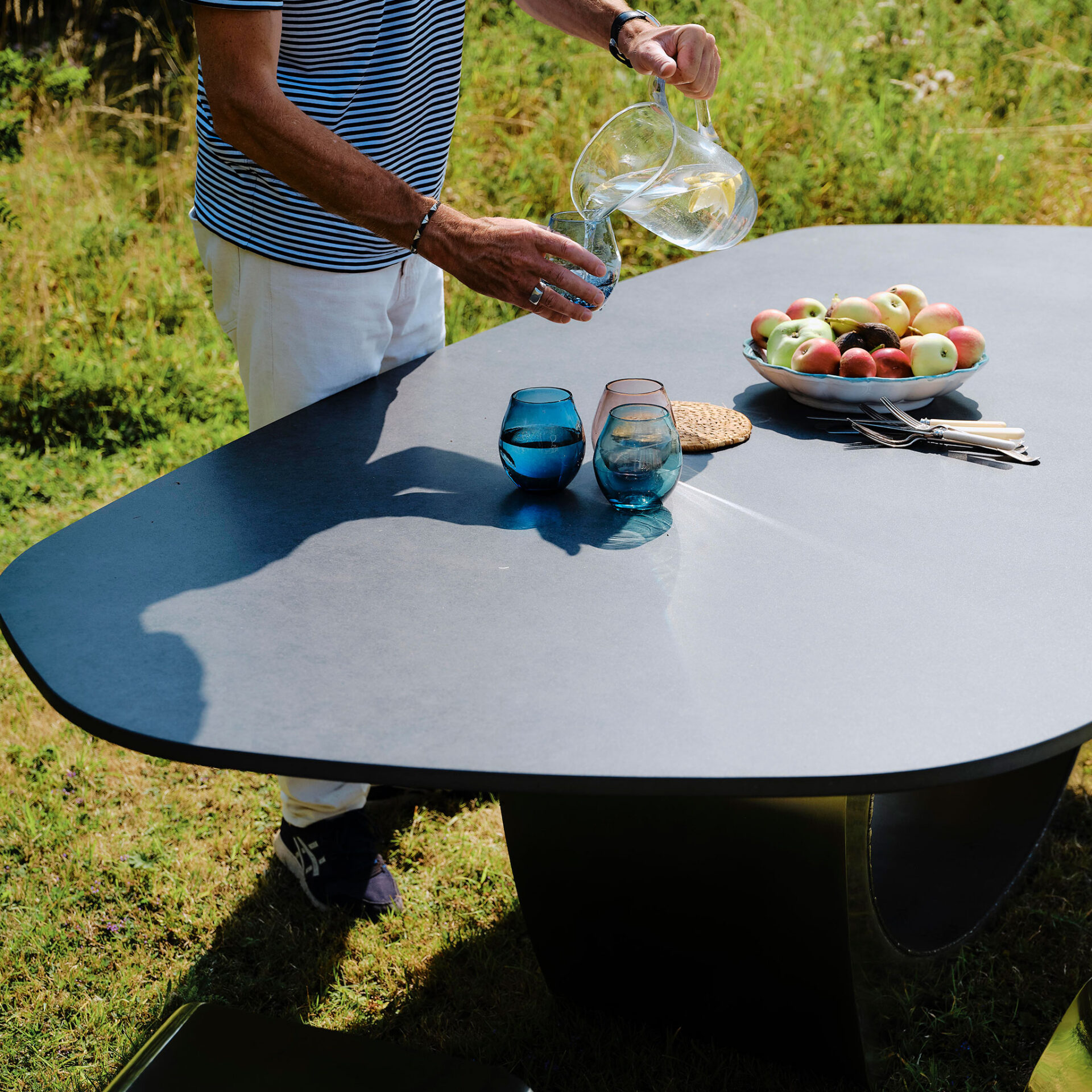 Sky-Table-Tom-House-outside-041