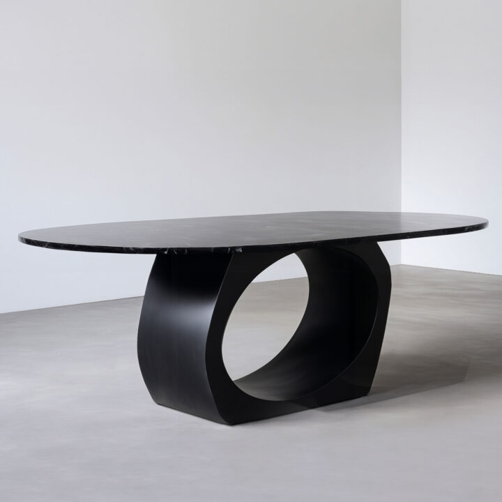 Skye-dining-table-Black