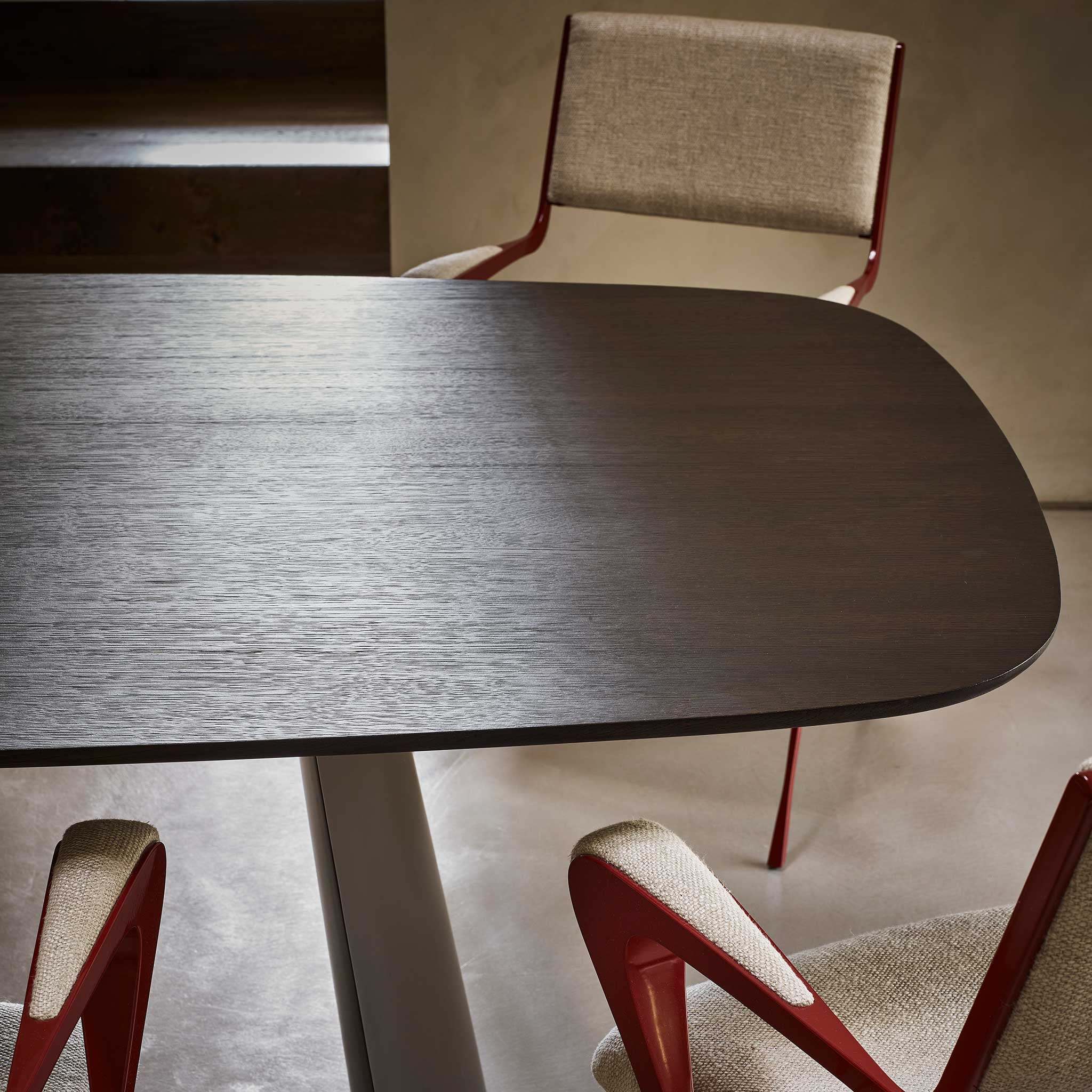 VALE_DINING_TABLE_detail-249173