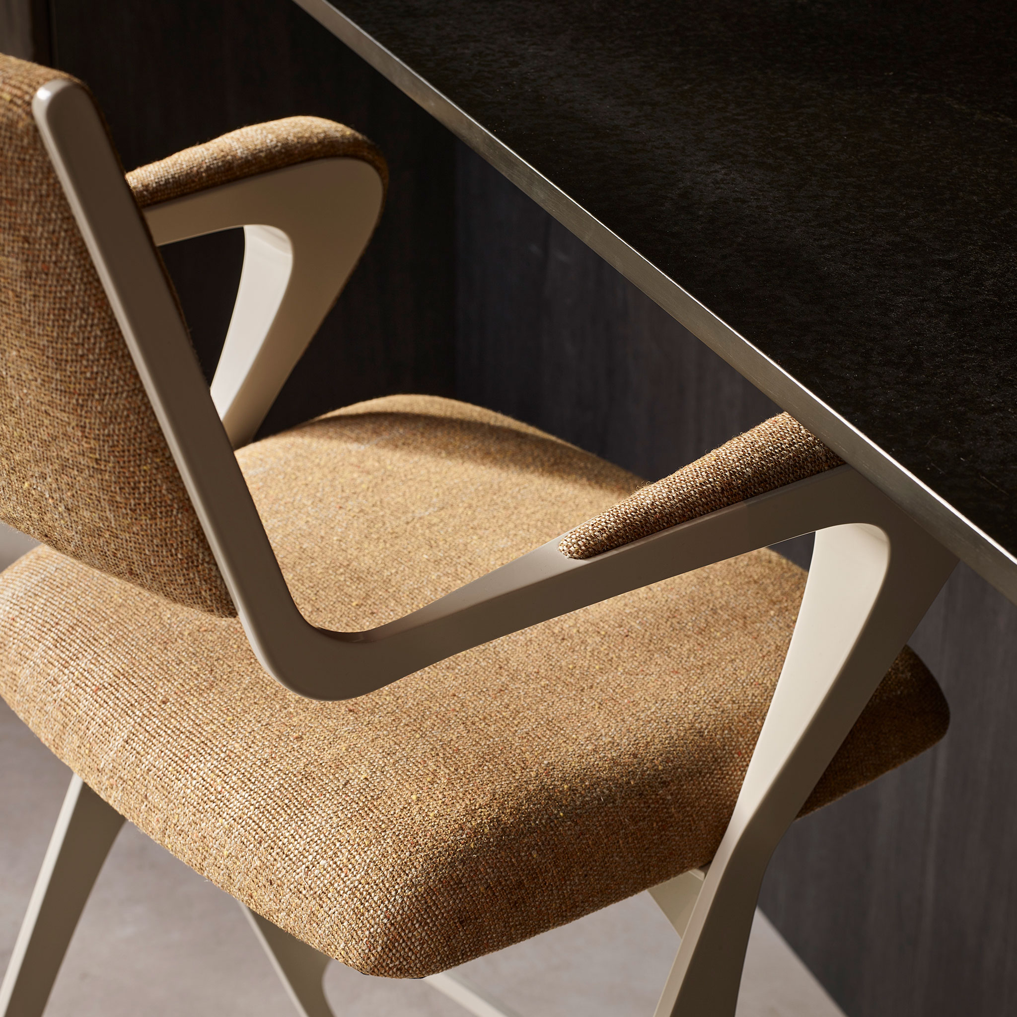Vienna-Barstools-detail