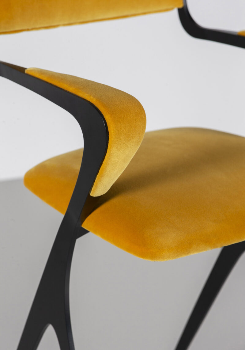 luxury carver bar stool