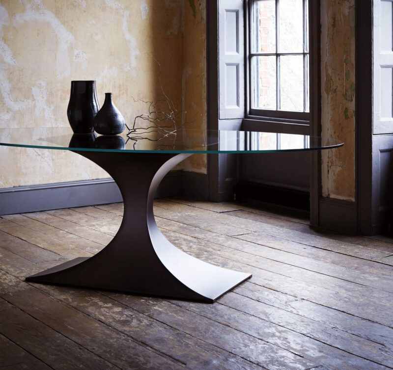 Capricorn Oval dining table